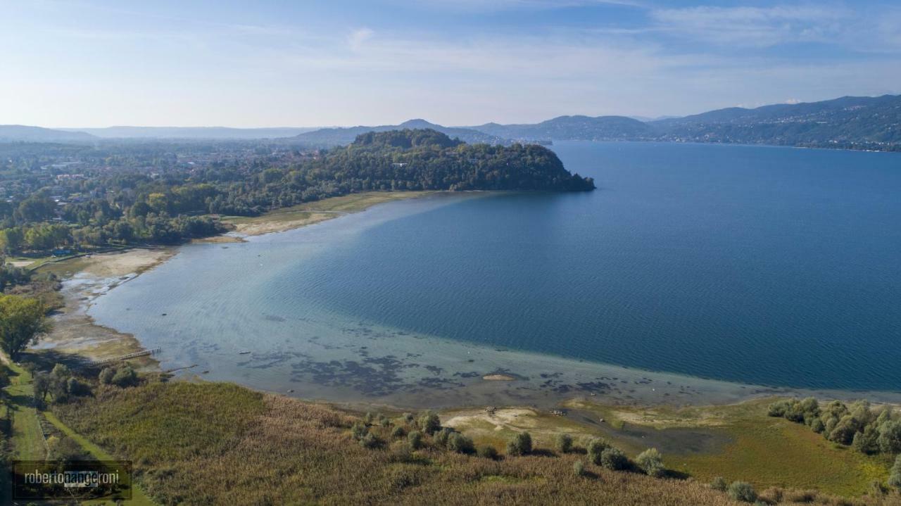 Cristal Lake Affittacamere Ispra Exterior photo